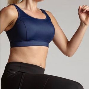 New with tags Title Nine tech sports bra in black size 36DD